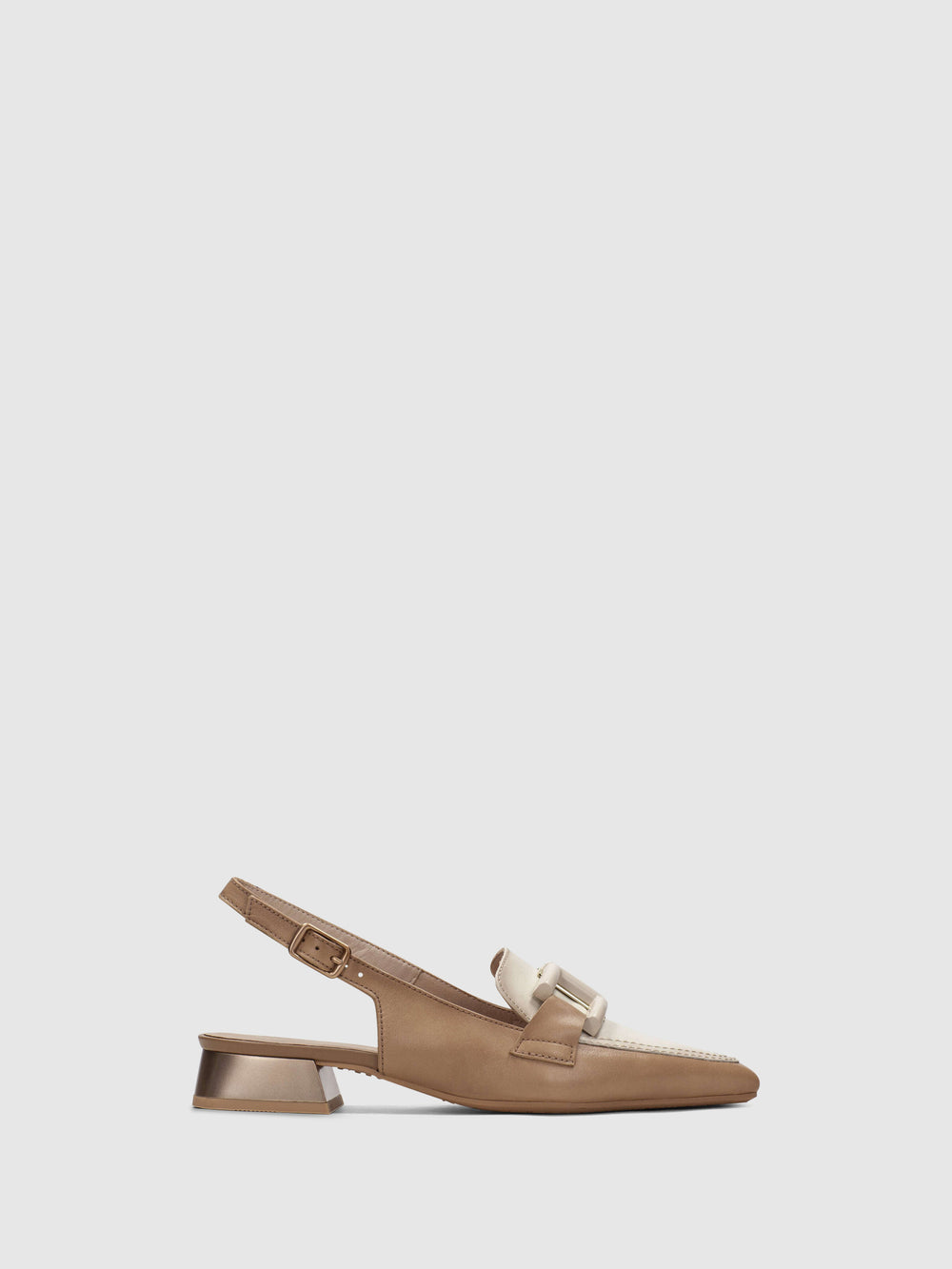 Sandálias com Fivela em Bege