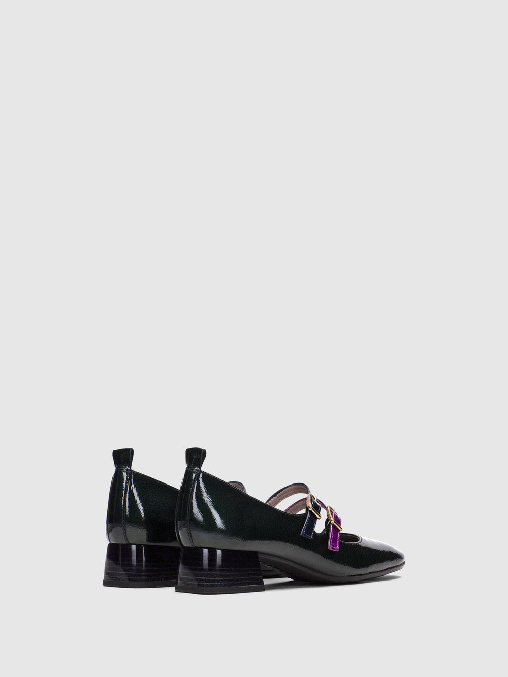 Sapatos com Fivela em Verde