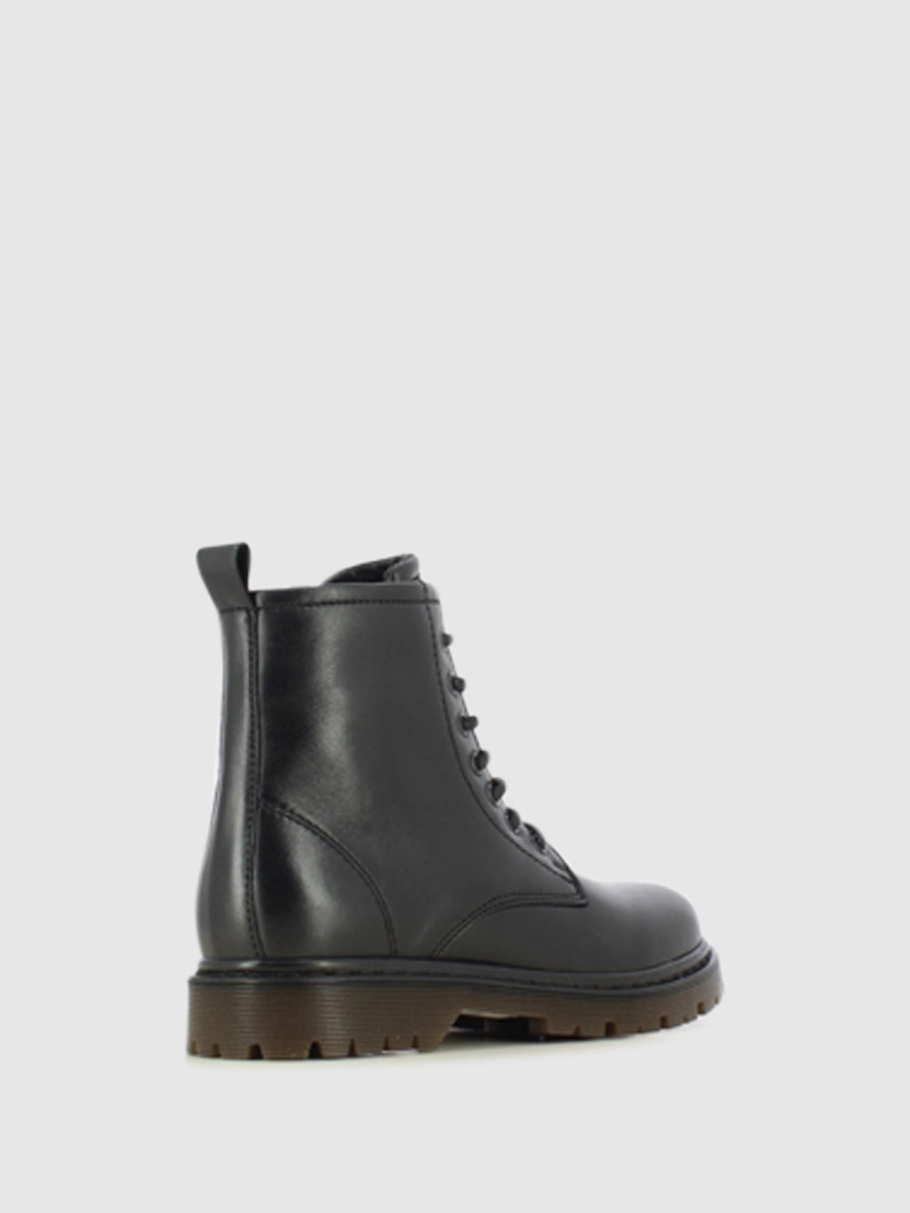 Botins com Atacadores em Preto