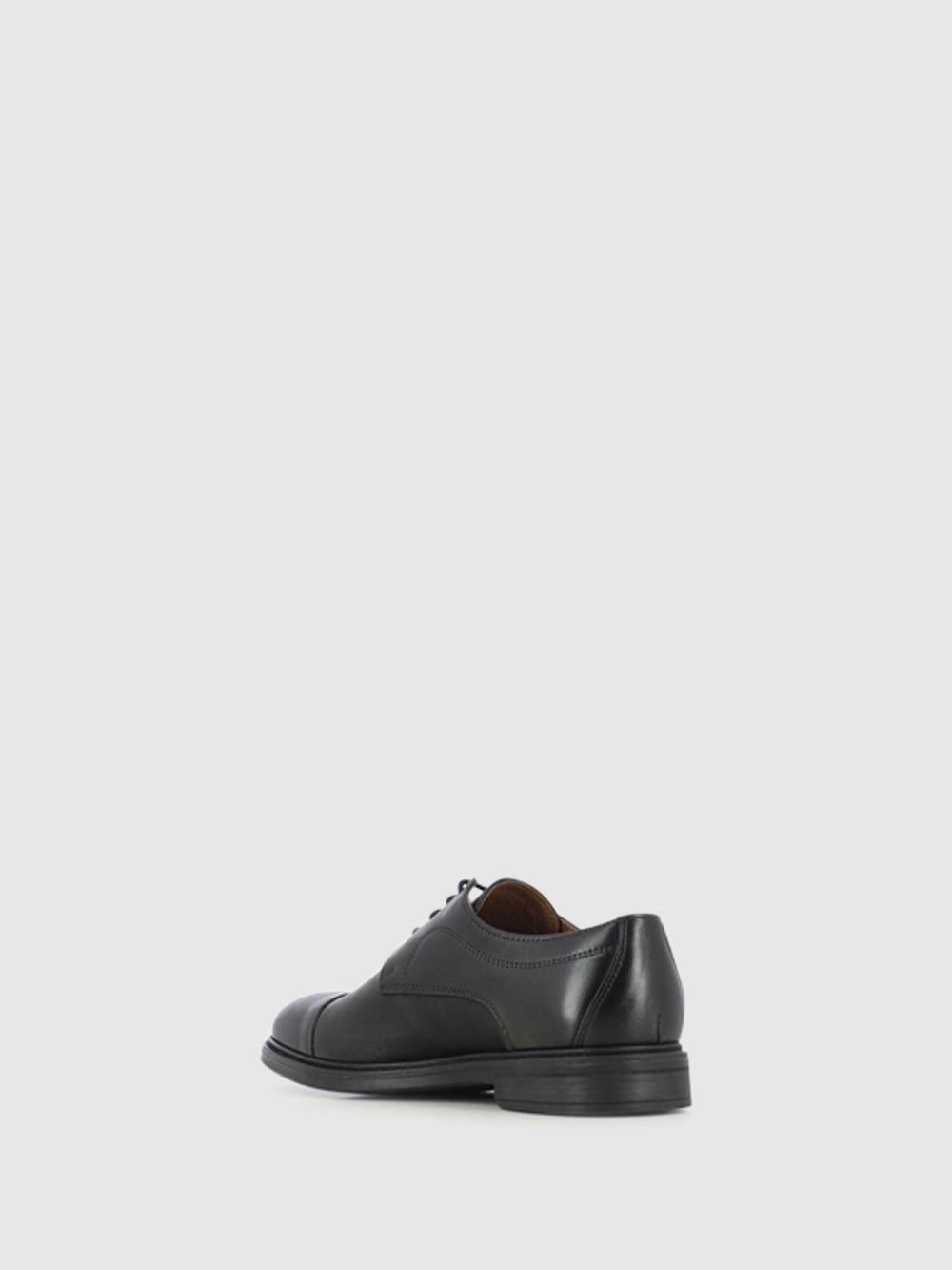 Sapatos com Atacadores em Pele Preta