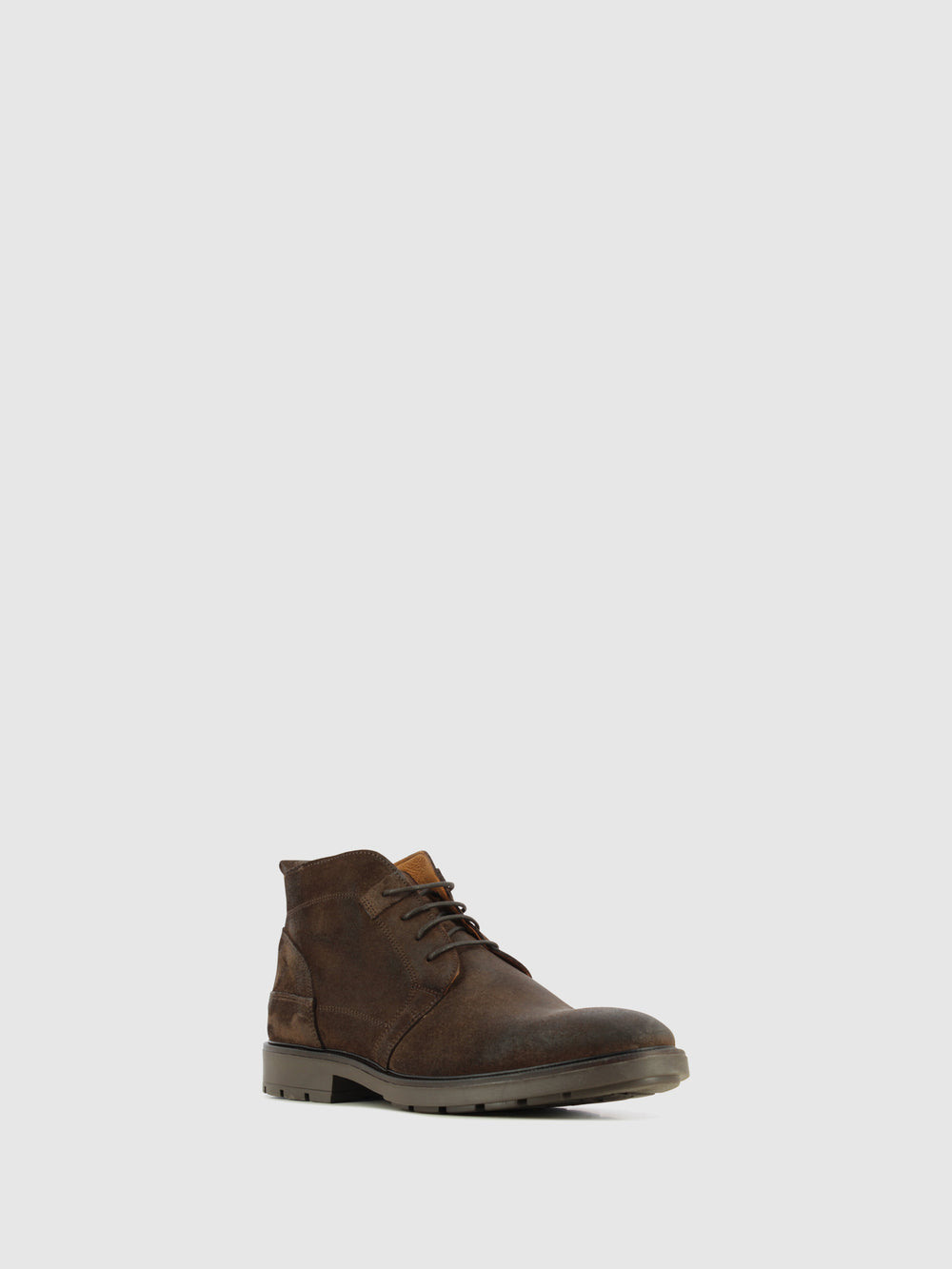 Botins com Atacadores em Castanho