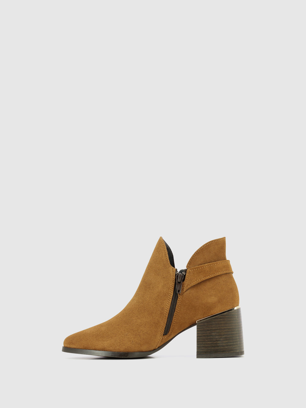 Botins com Fecho em Camurça Camel