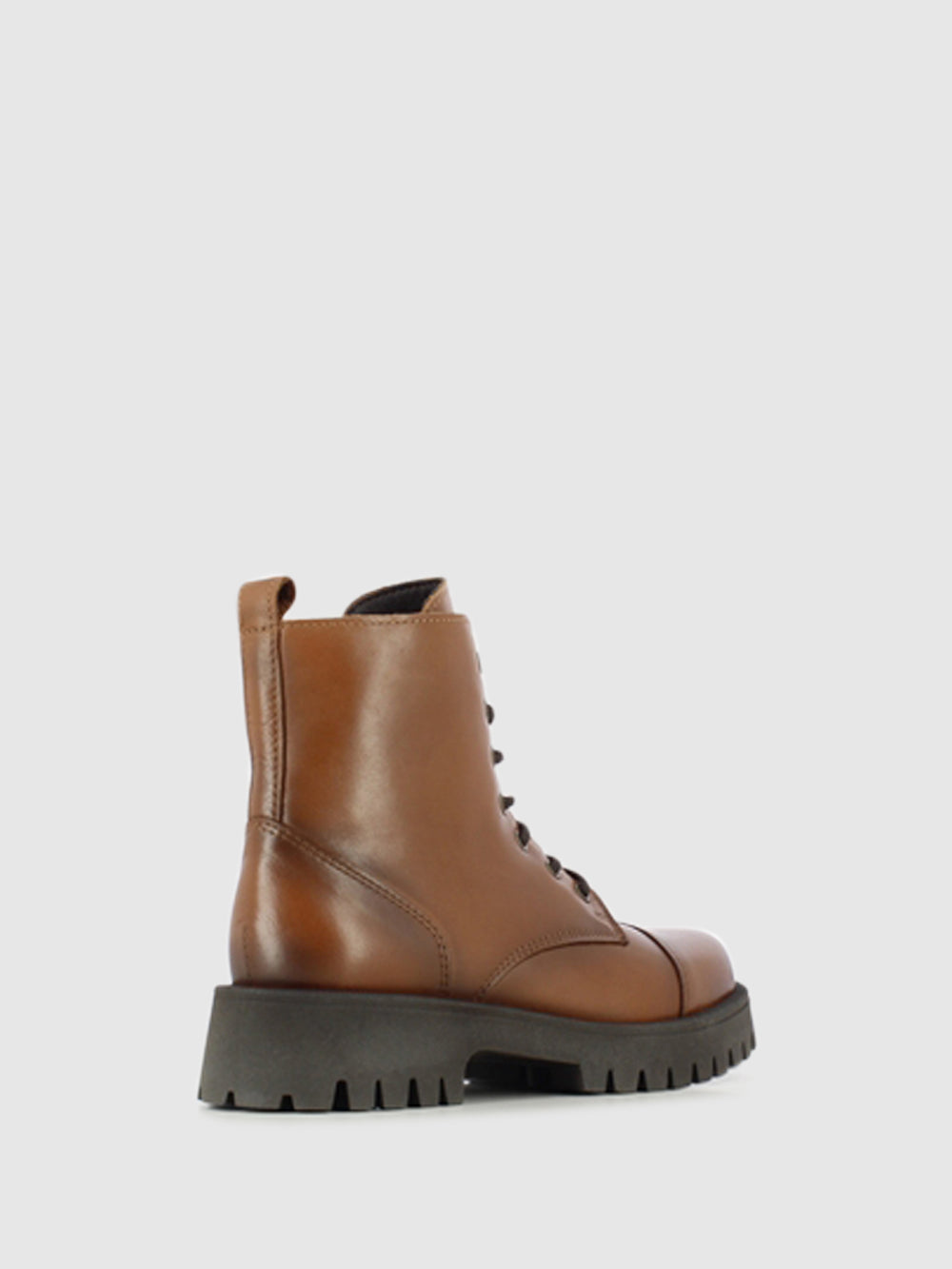 Botins com Atacadores em Cognac
