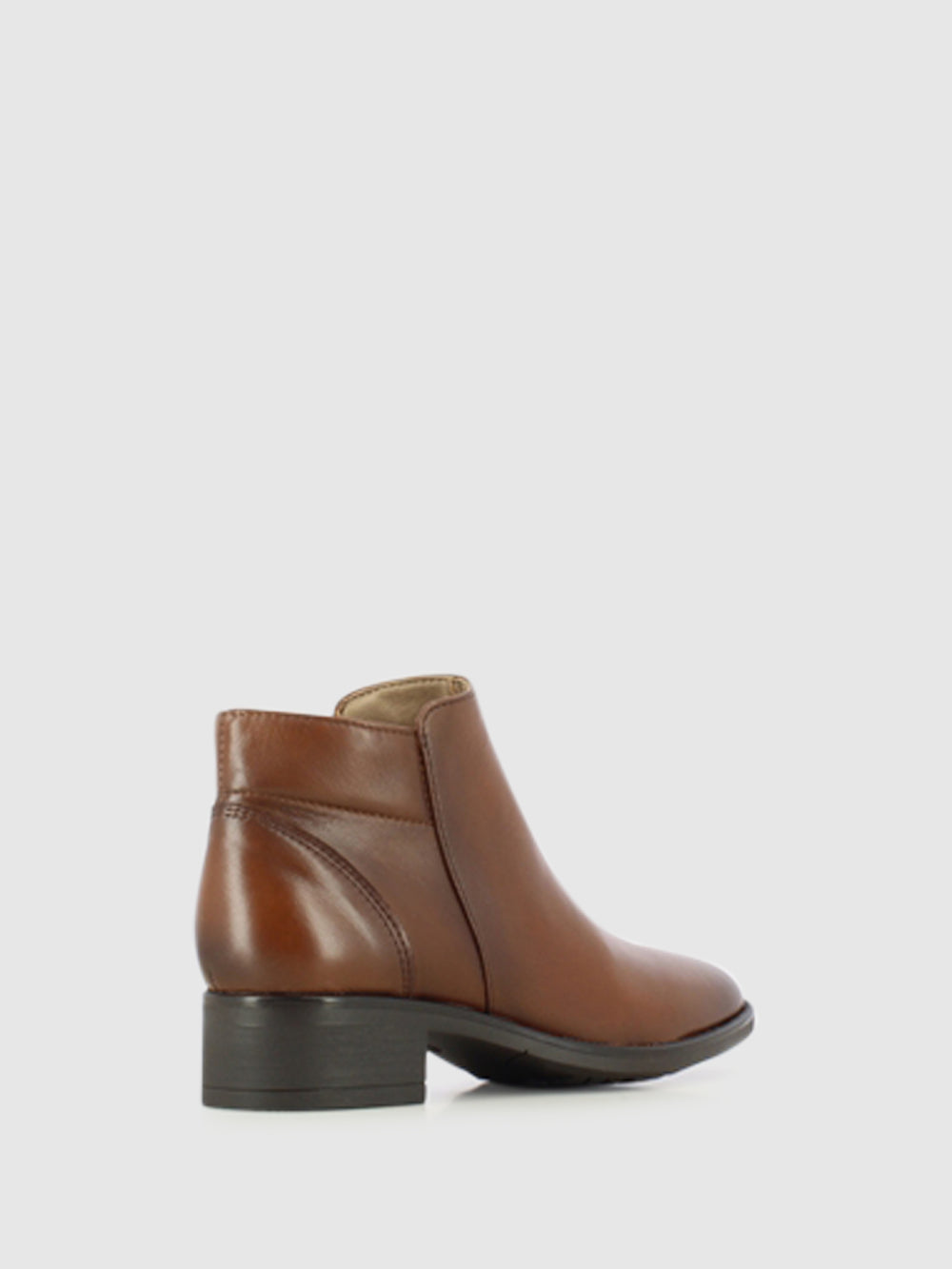 Botins com Fecho em Cognac
