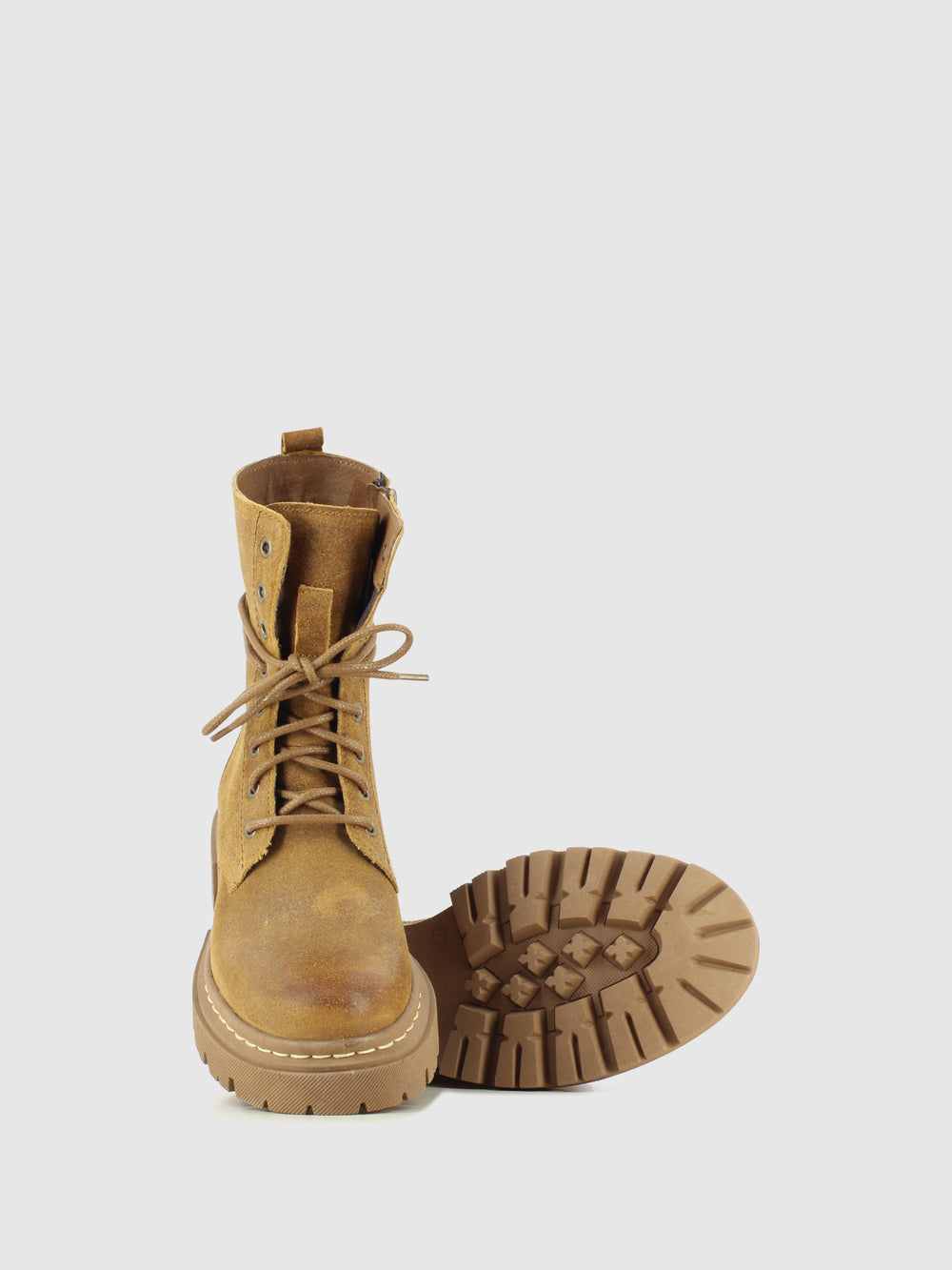 Botins com Fecho em Camurça Camel