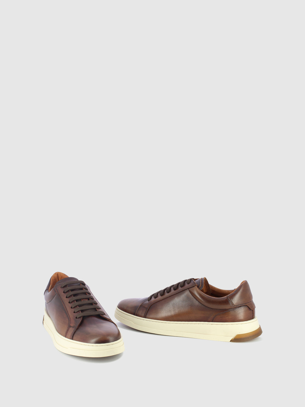 Sapatos com Atacadores em Castanho