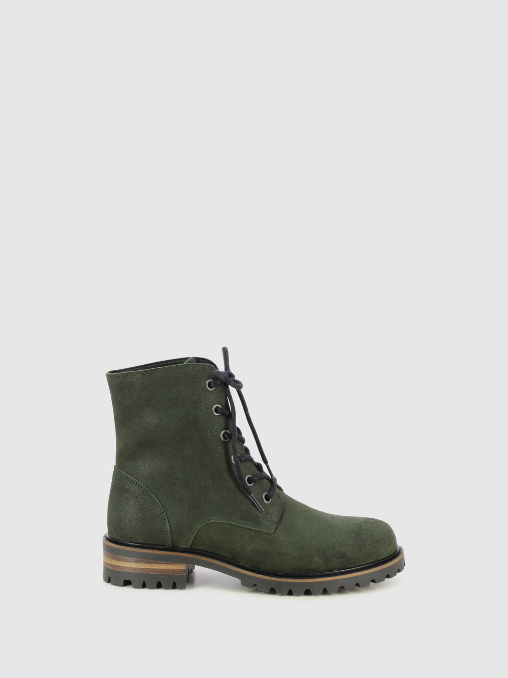 Botins com Atacadores em Camurça Verde