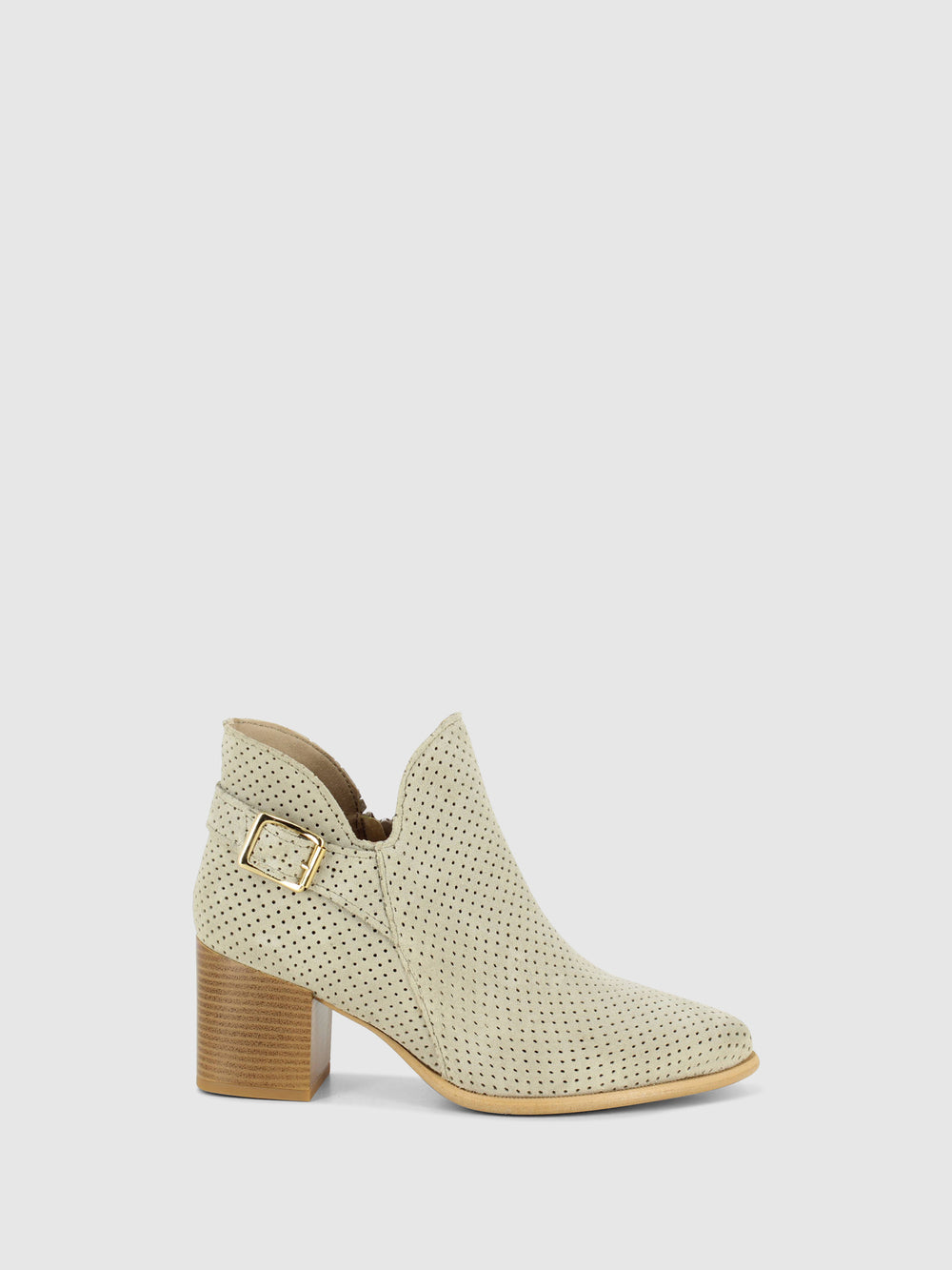 Botins com Fecho em Branco Cru