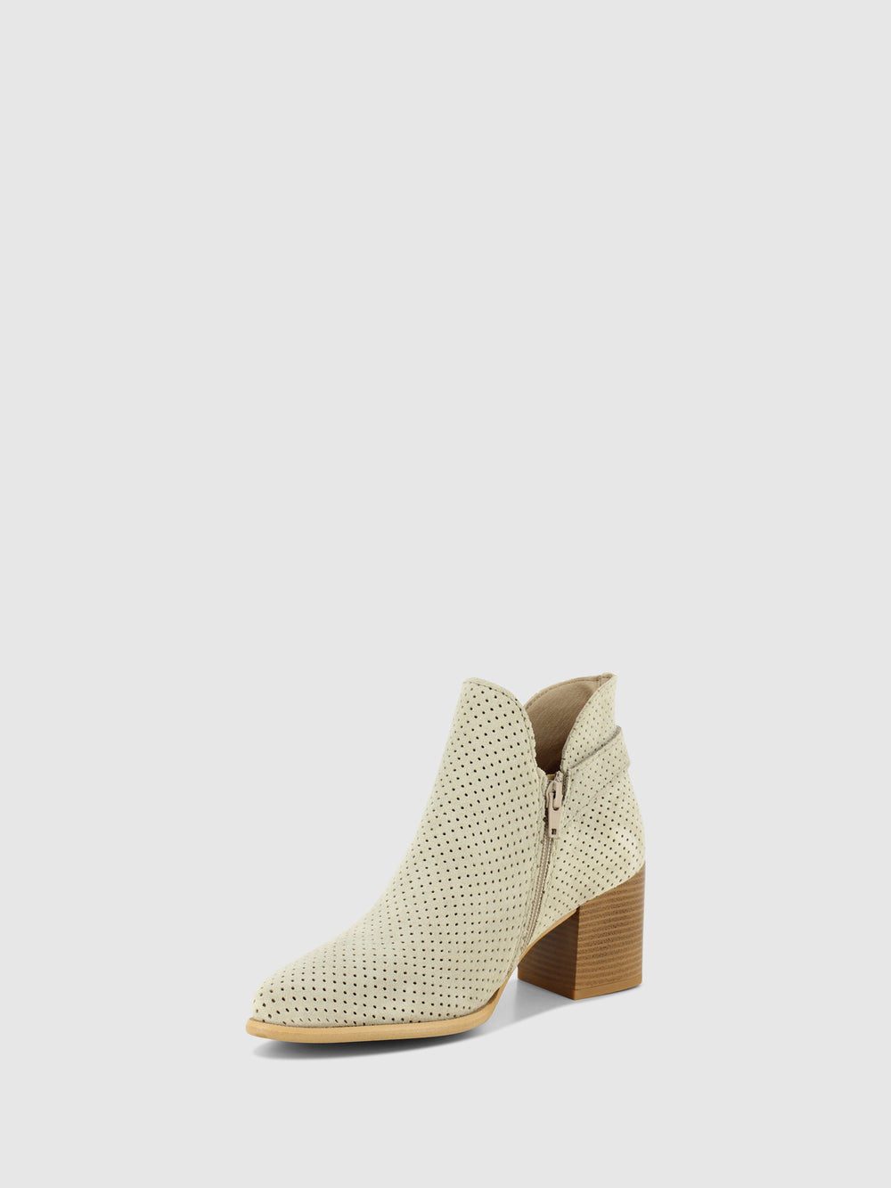 Botins com Fecho em Branco Cru