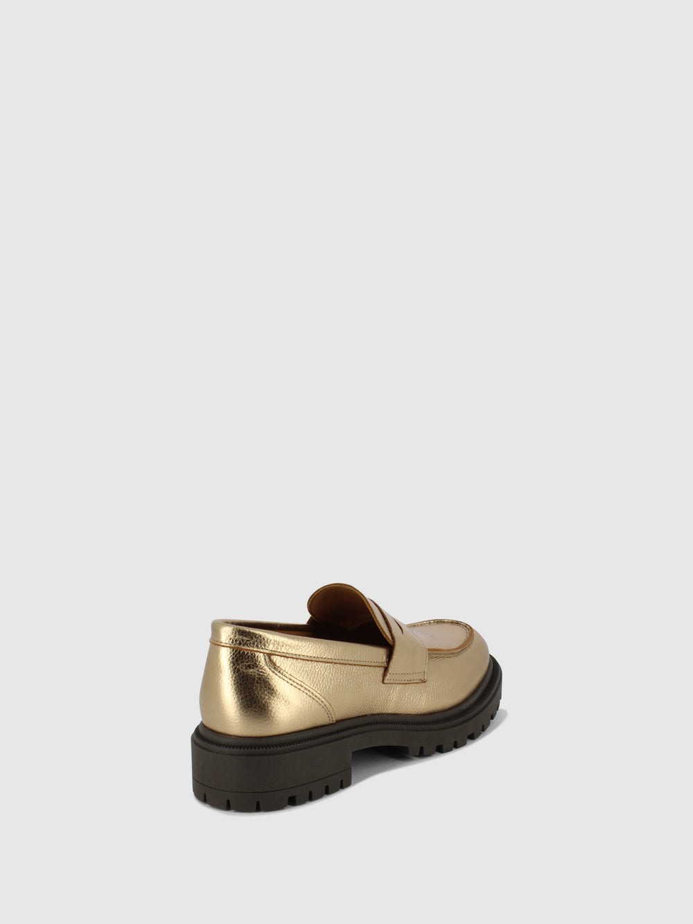 Sapatos Mocassins em Dourado