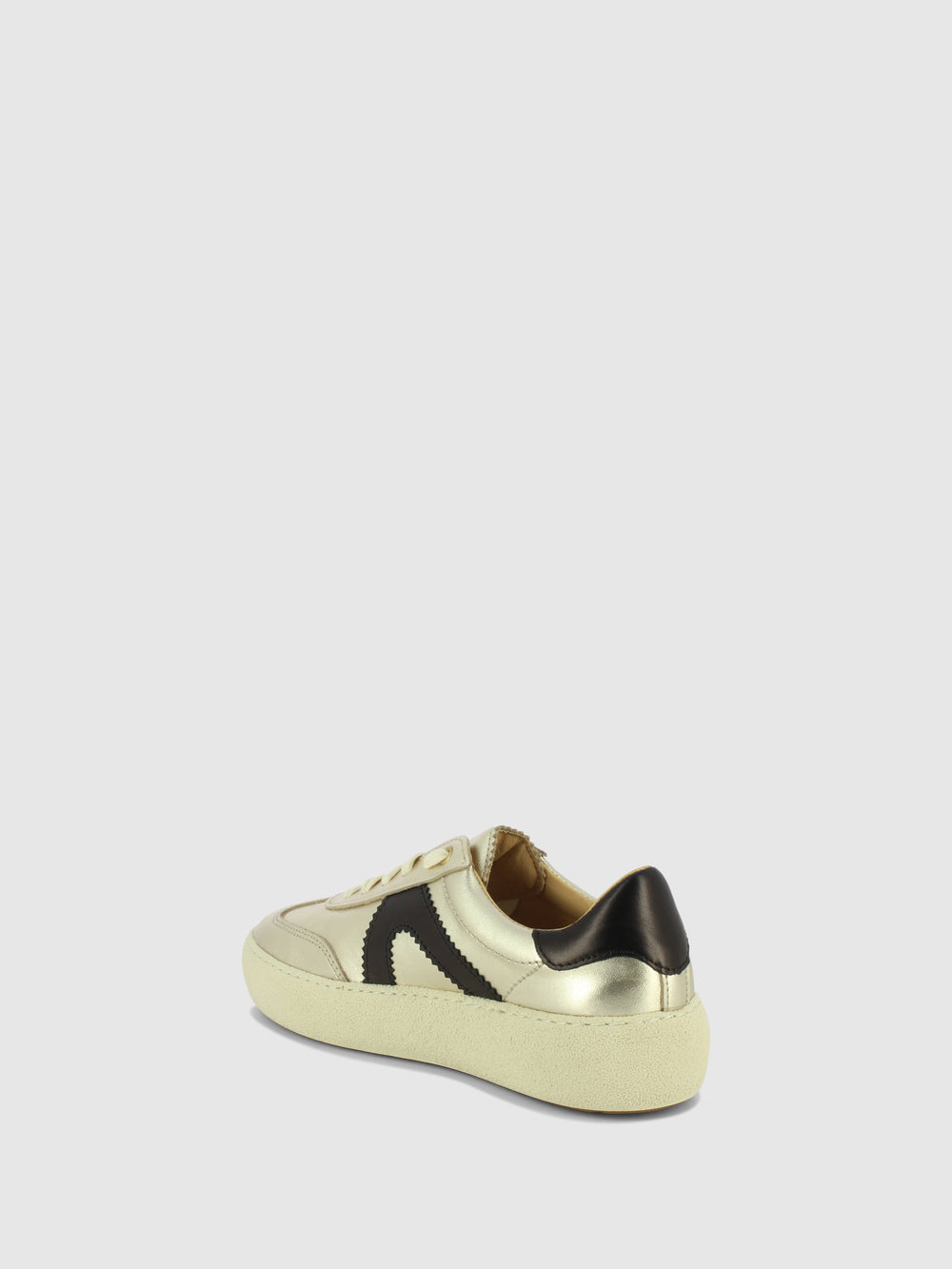 Ténis com Atacadores em Champanhe