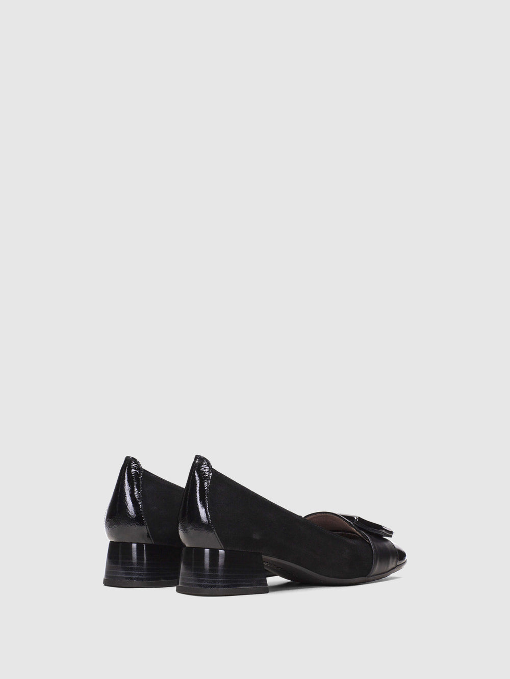 Sapatos com Apliques em Preto