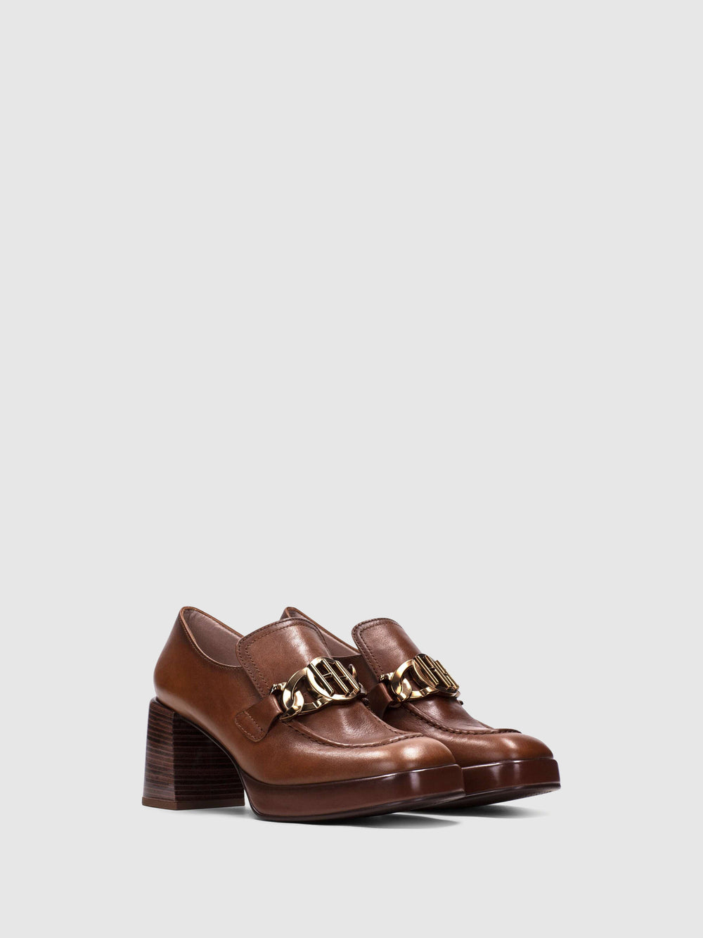 Sapatos com Apliques em Castanho