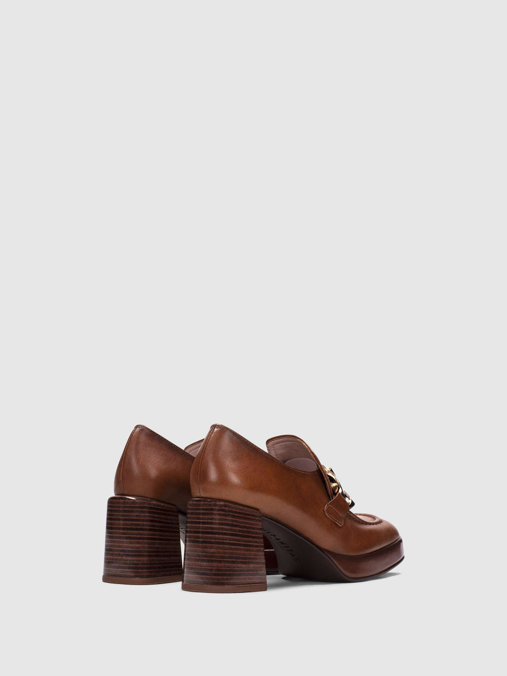 Sapatos com Apliques em Castanho