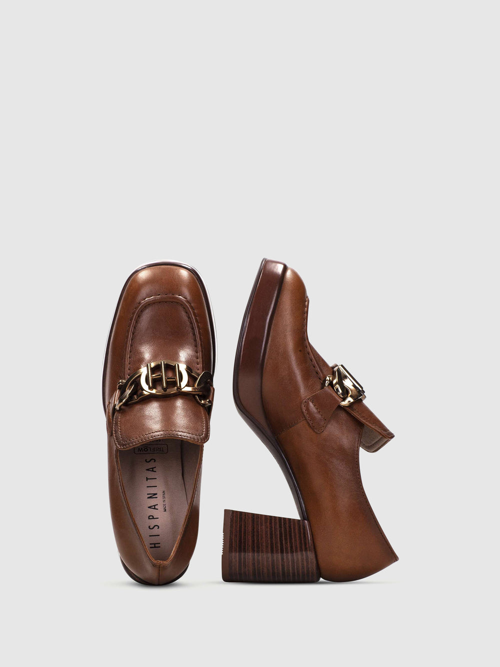 Sapatos com Apliques em Castanho