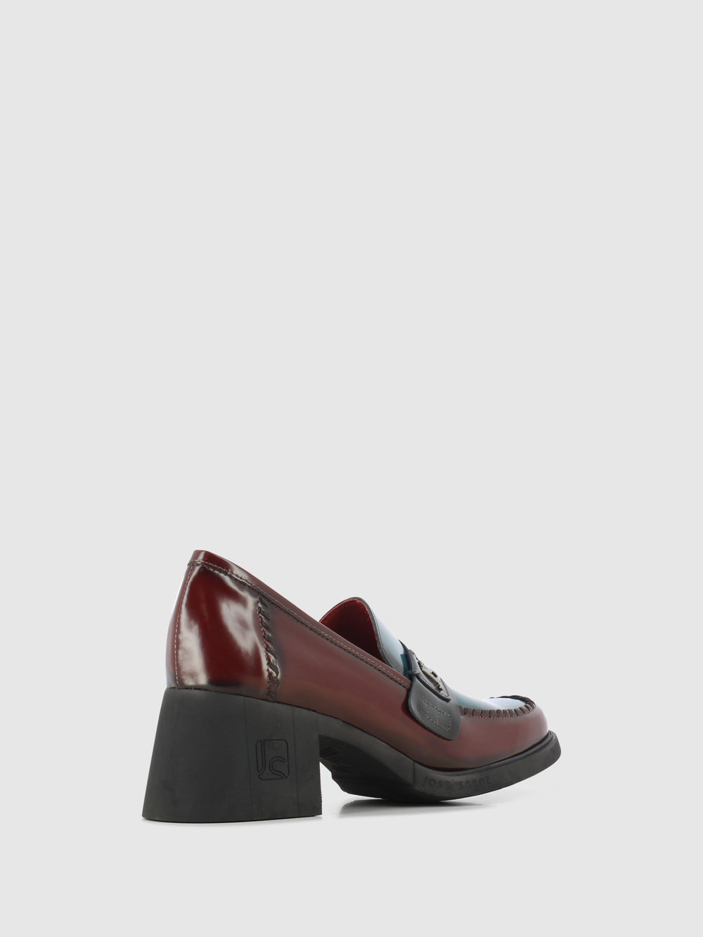 Sapatos Mocassins em Carmesim