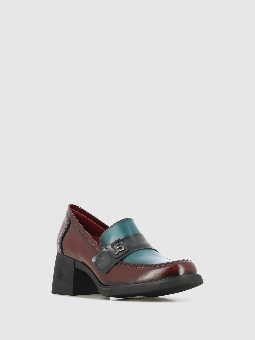 Sapatos Mocassins em Carmesim