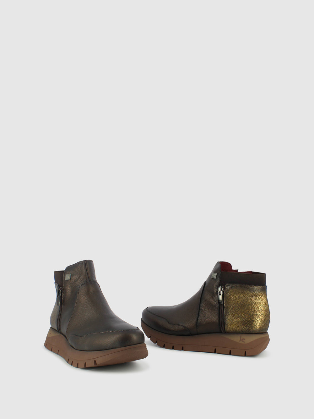 Botins com Fecho em Castanho