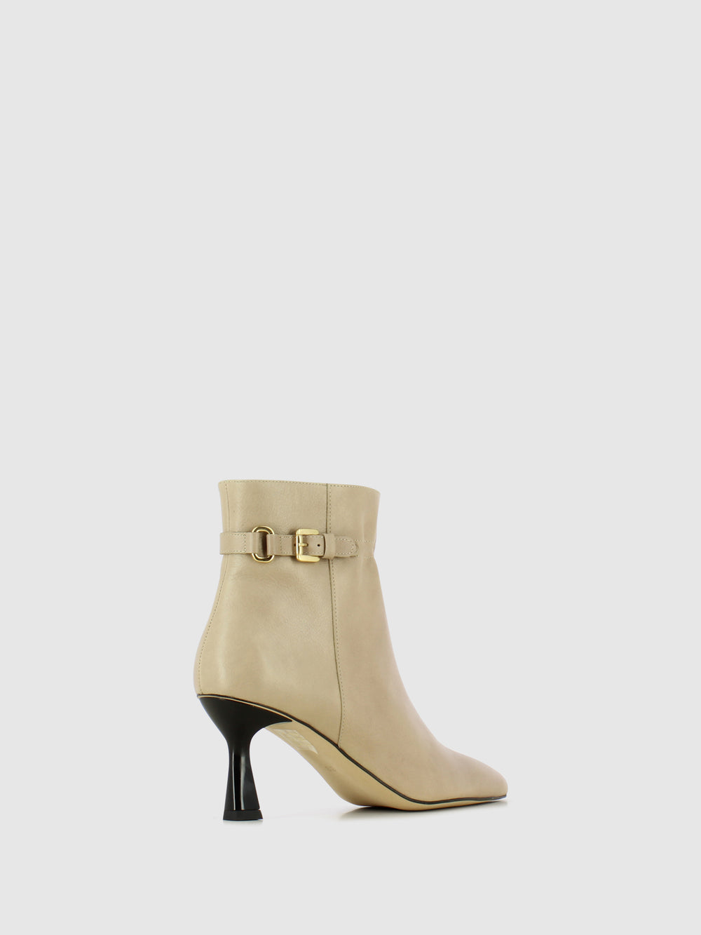 Botins com Fecho em Bege