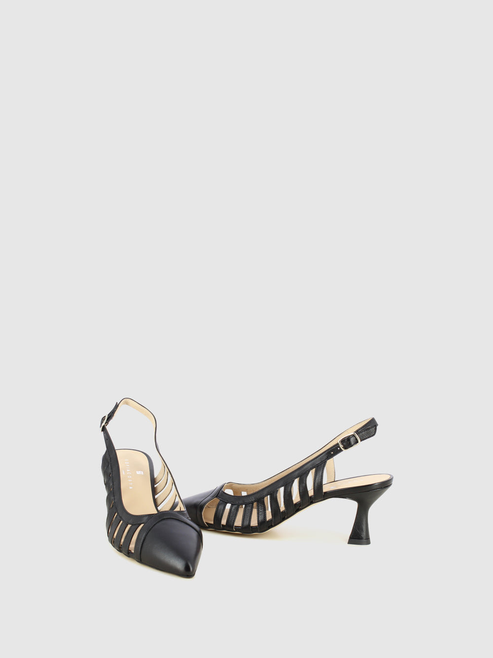 Sandálias com Fivela em Preto