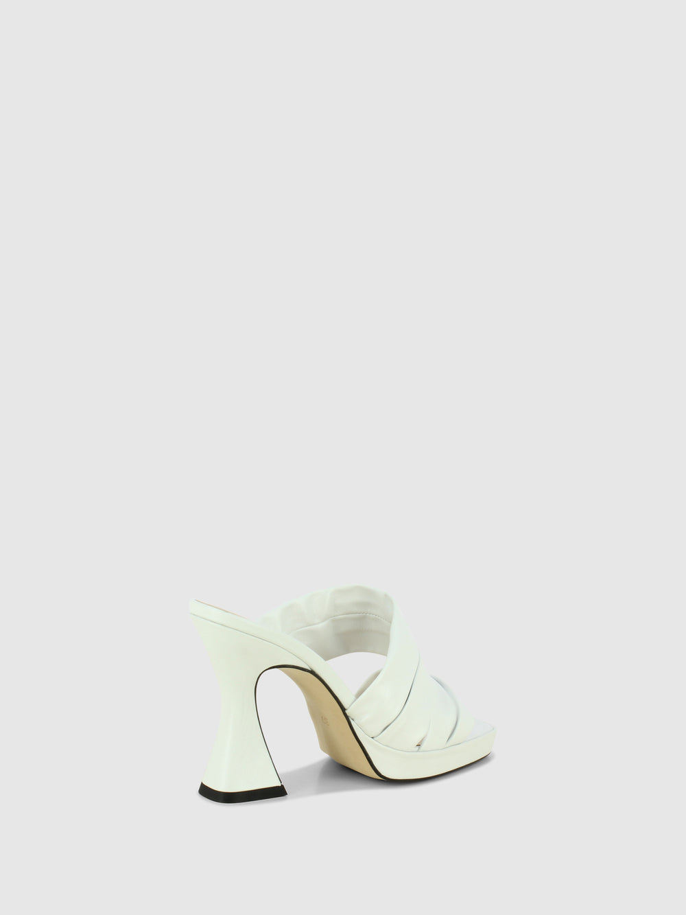 Mules de Salto Kitten em Branco