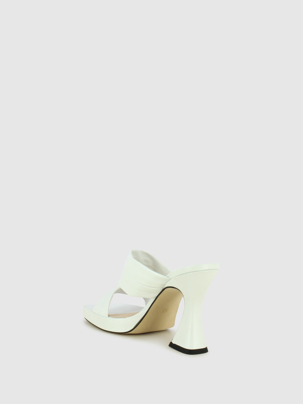 Mules de Salto Kitten em Branco