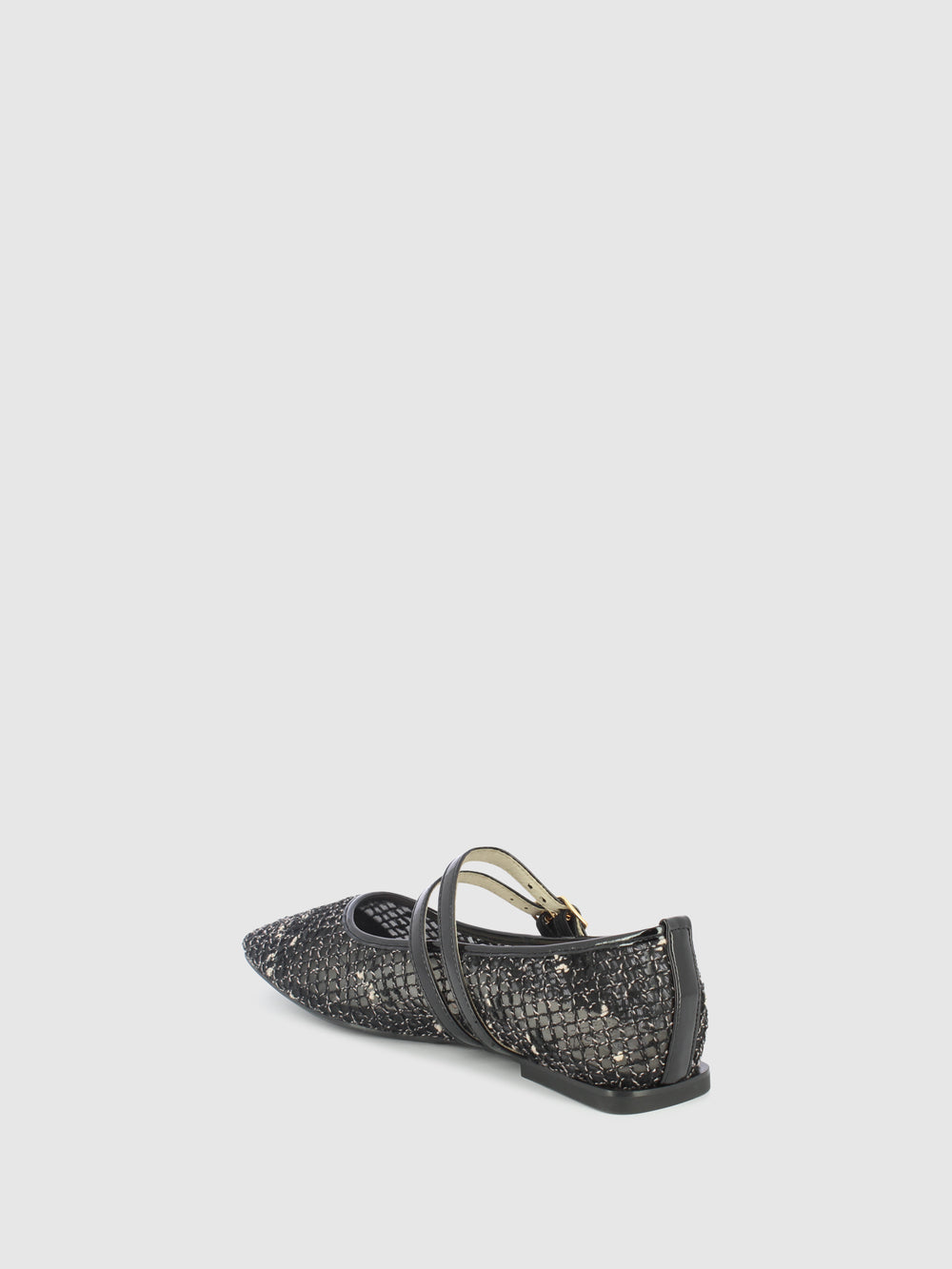 Sapatos com Fivela em Preto