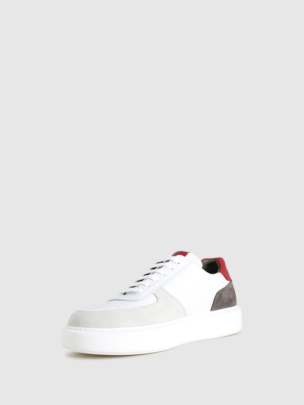 Ténis com Atacadores em Multicolor