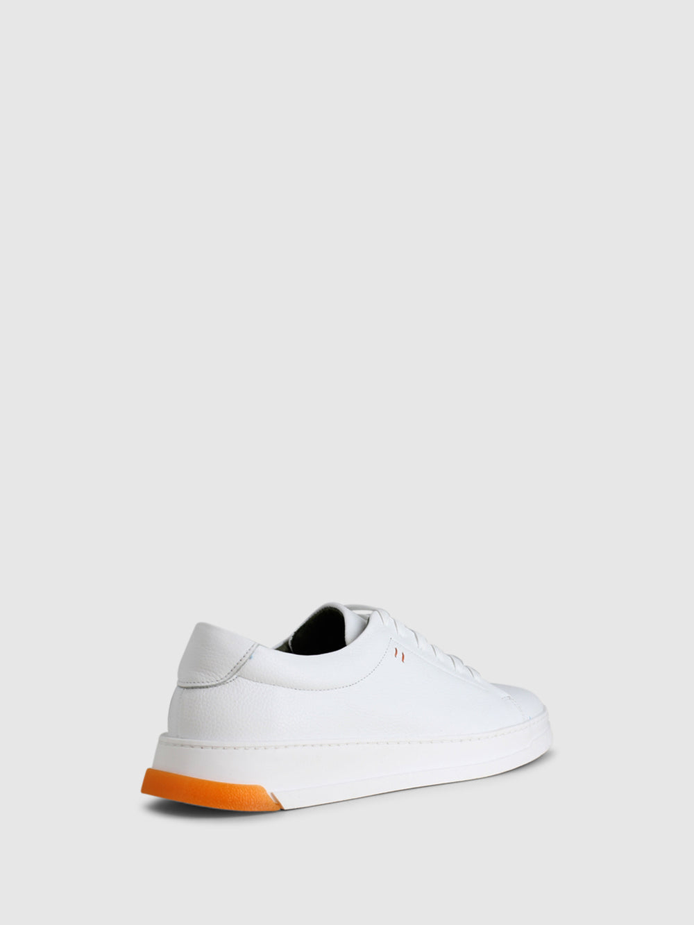 Sapatos com Atacadores em Branco