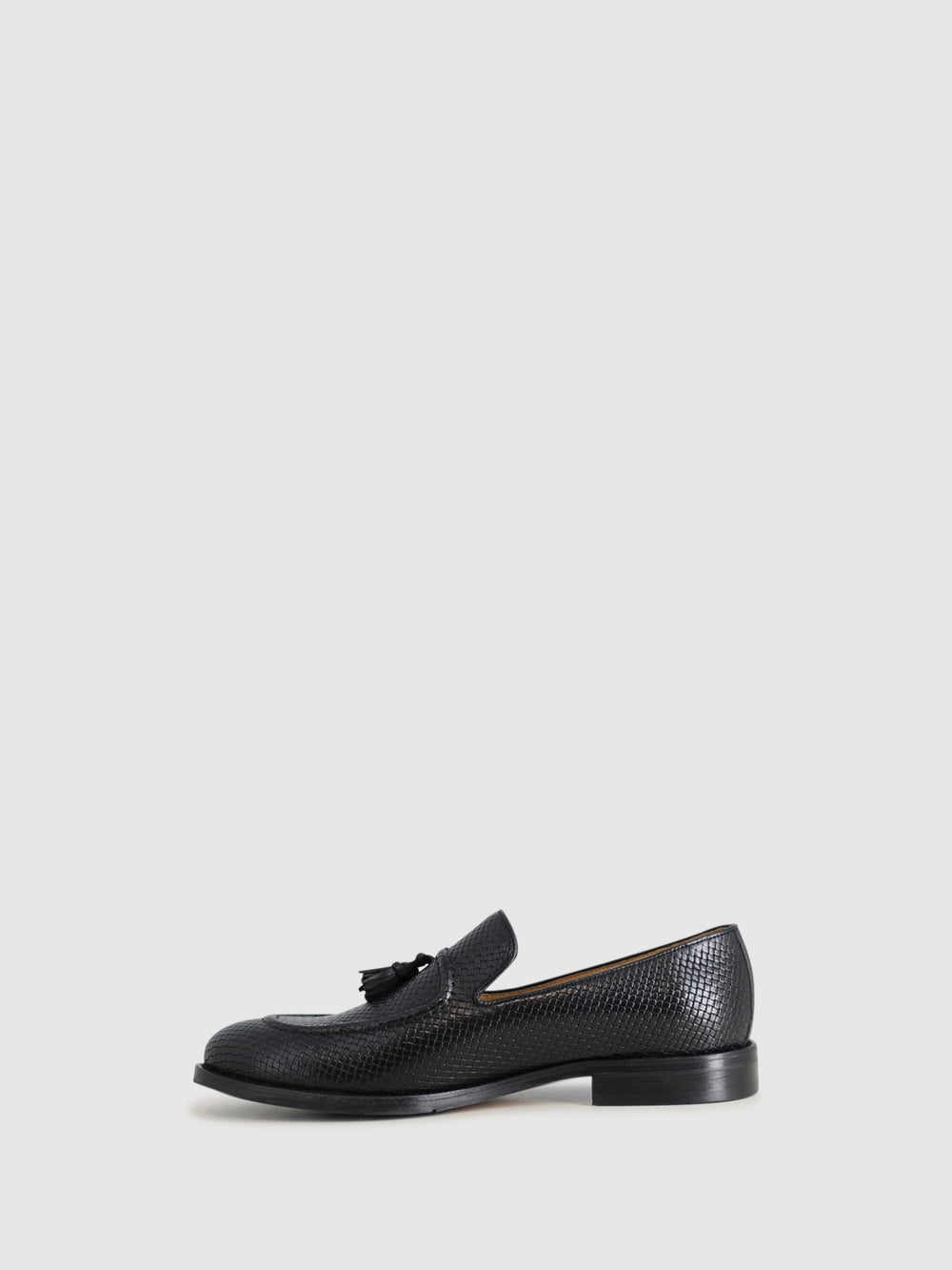 Loafers com Ponta Redonda em Preto