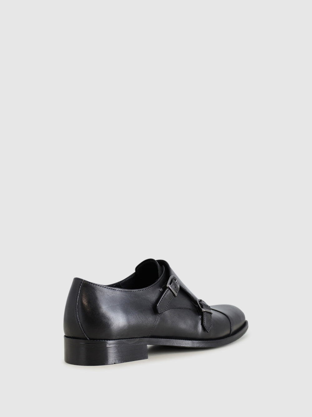Loafers de Fivela em Preto