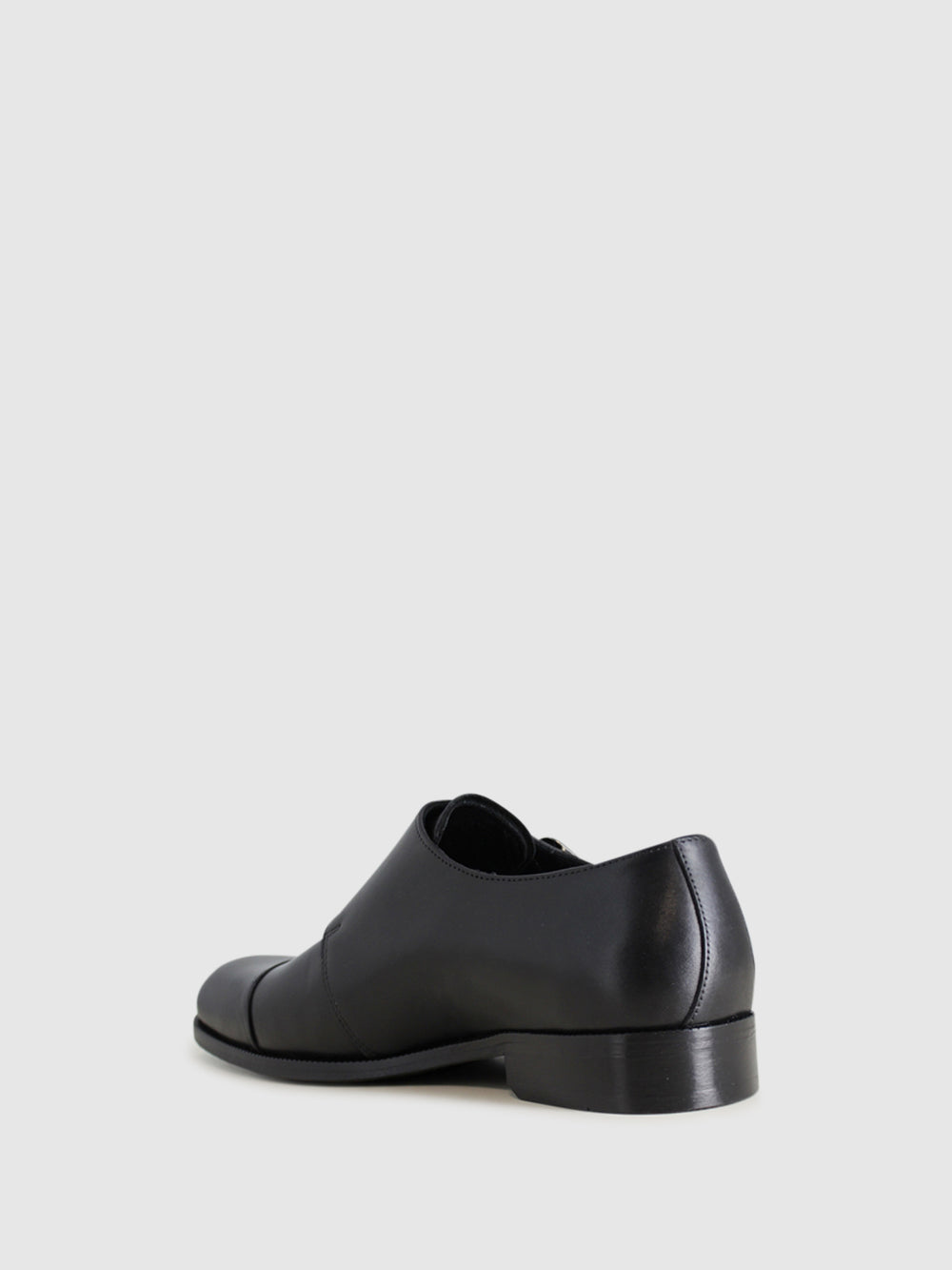 Loafers de Fivela em Preto
