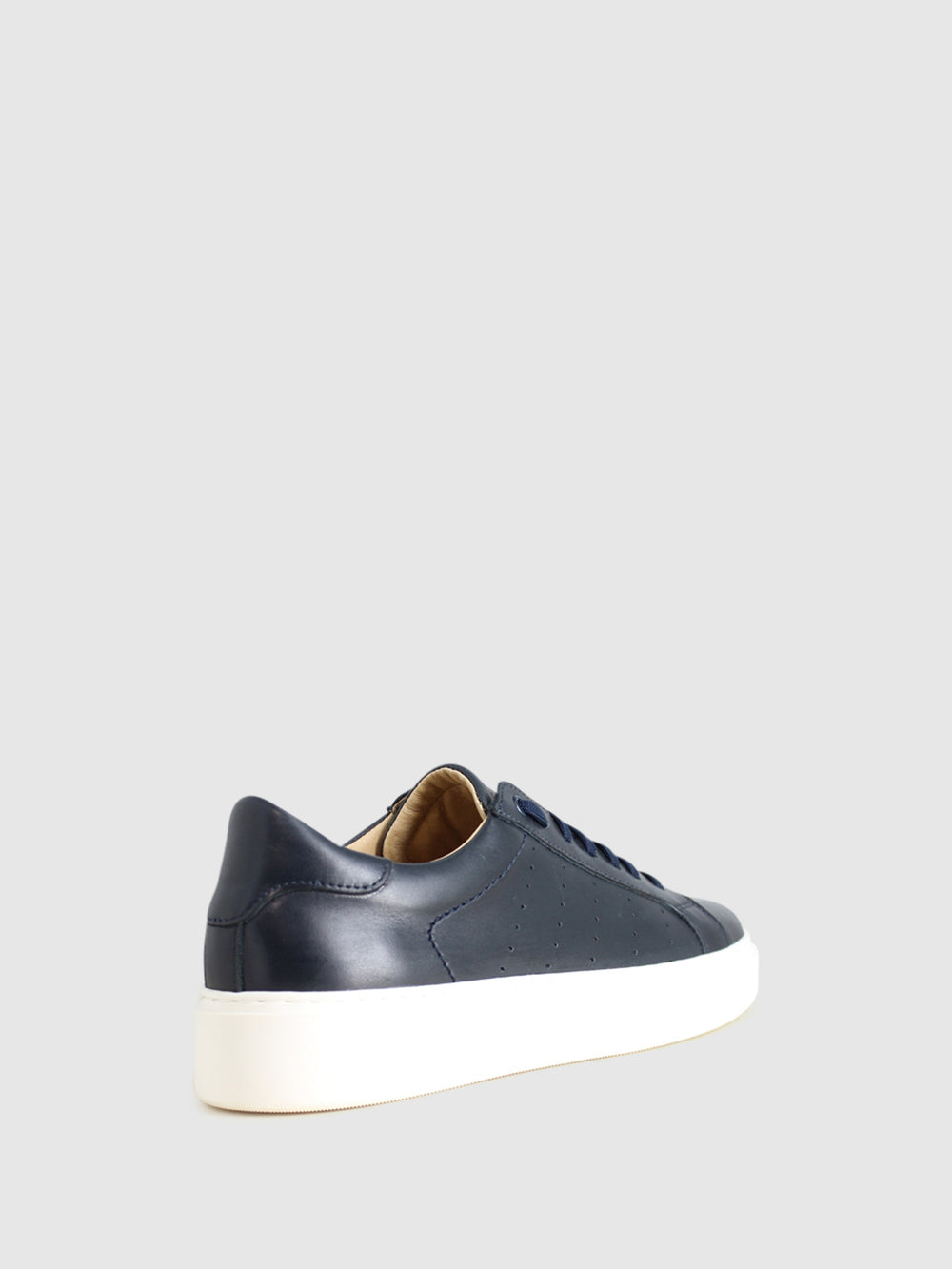 Ténis com Atacadores em Azul Marinho