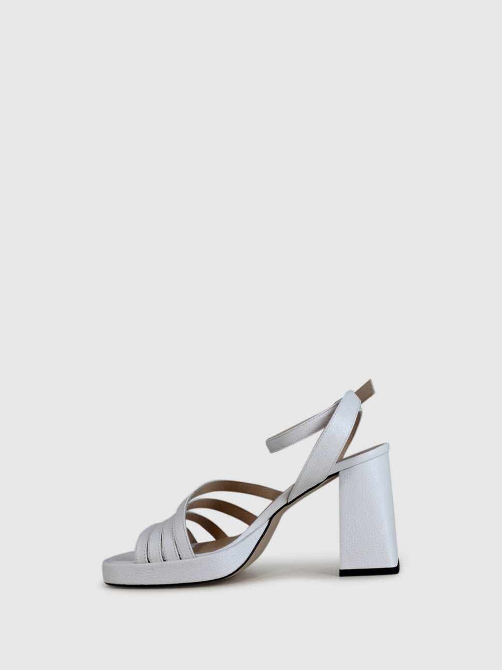 Sandálias de Plataforma em Branco