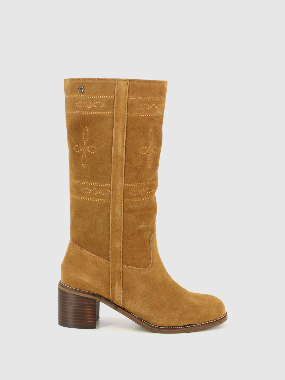 Botas com Ponta Redonda em Camel