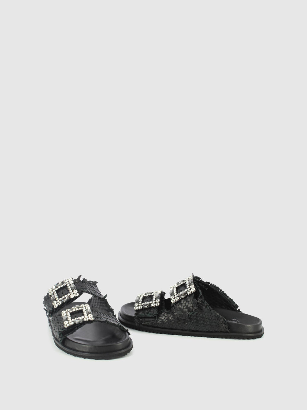 Chinelos com Apliques em Preto
