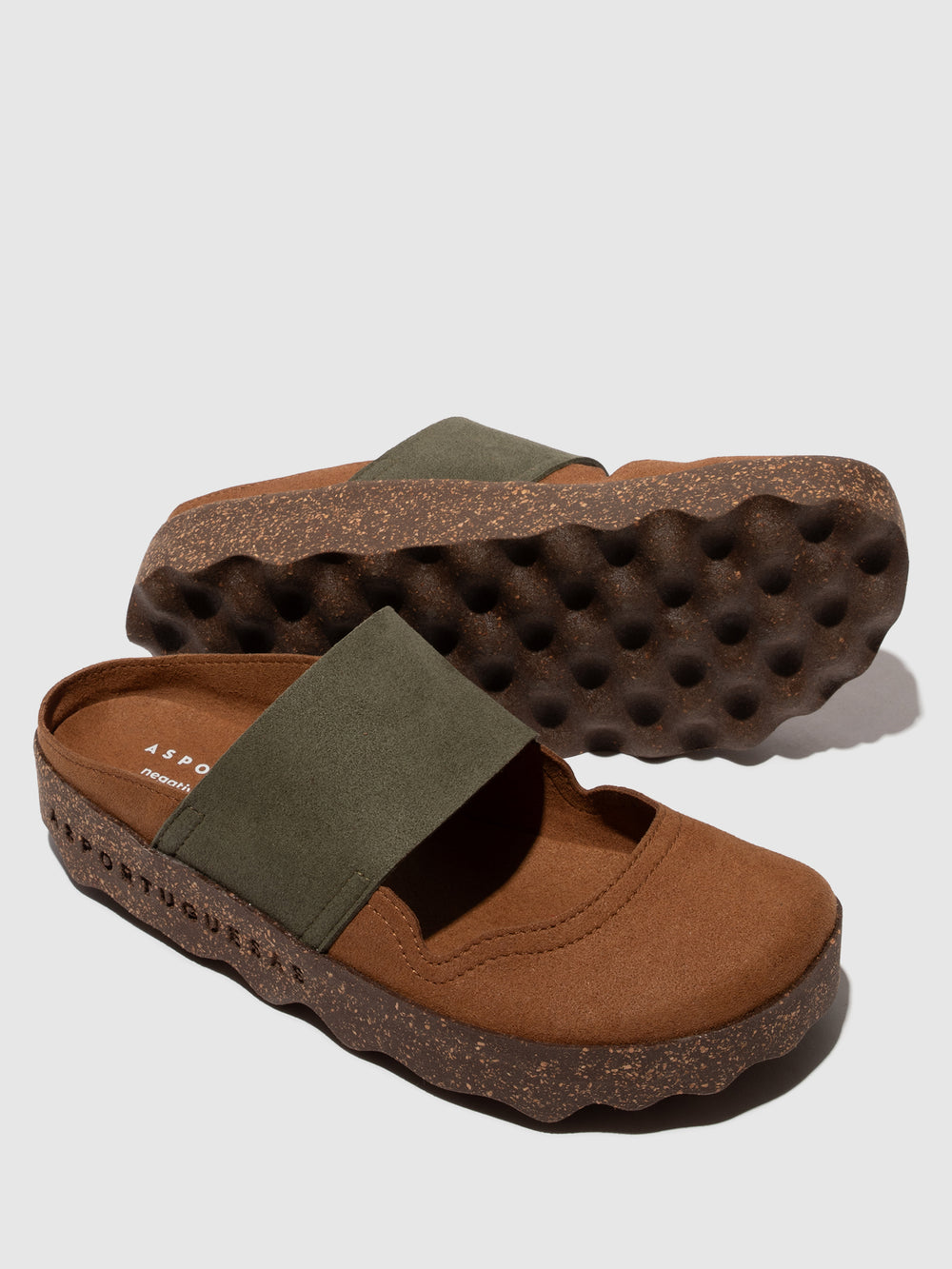 Mules Slip-on em Cognac