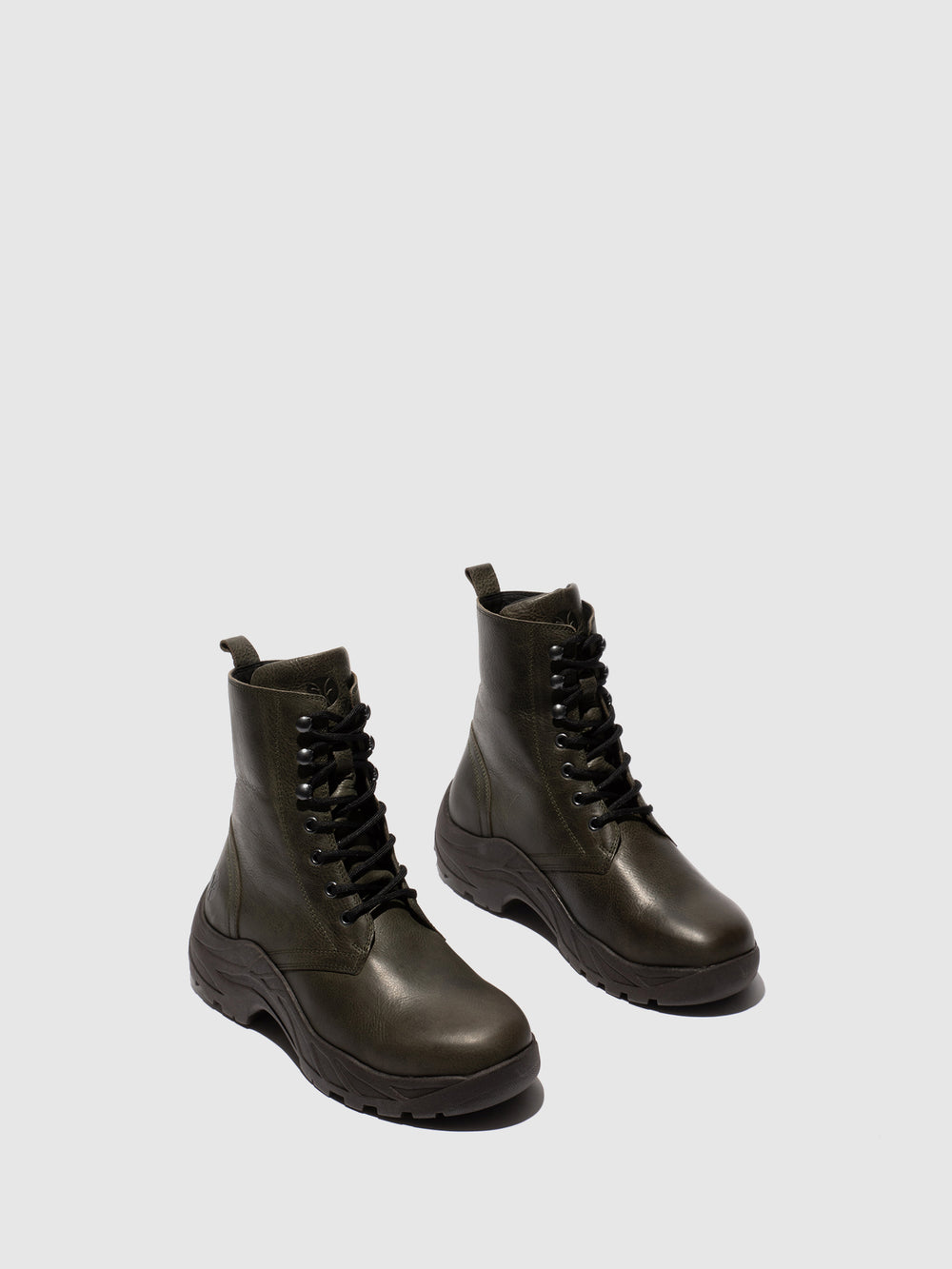 Botins com Atacadores em Diesel