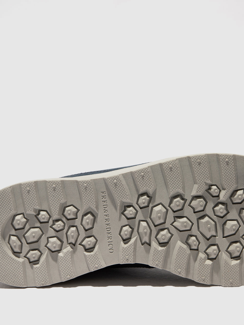 Botins com Atacadores em Azul Bordeaux