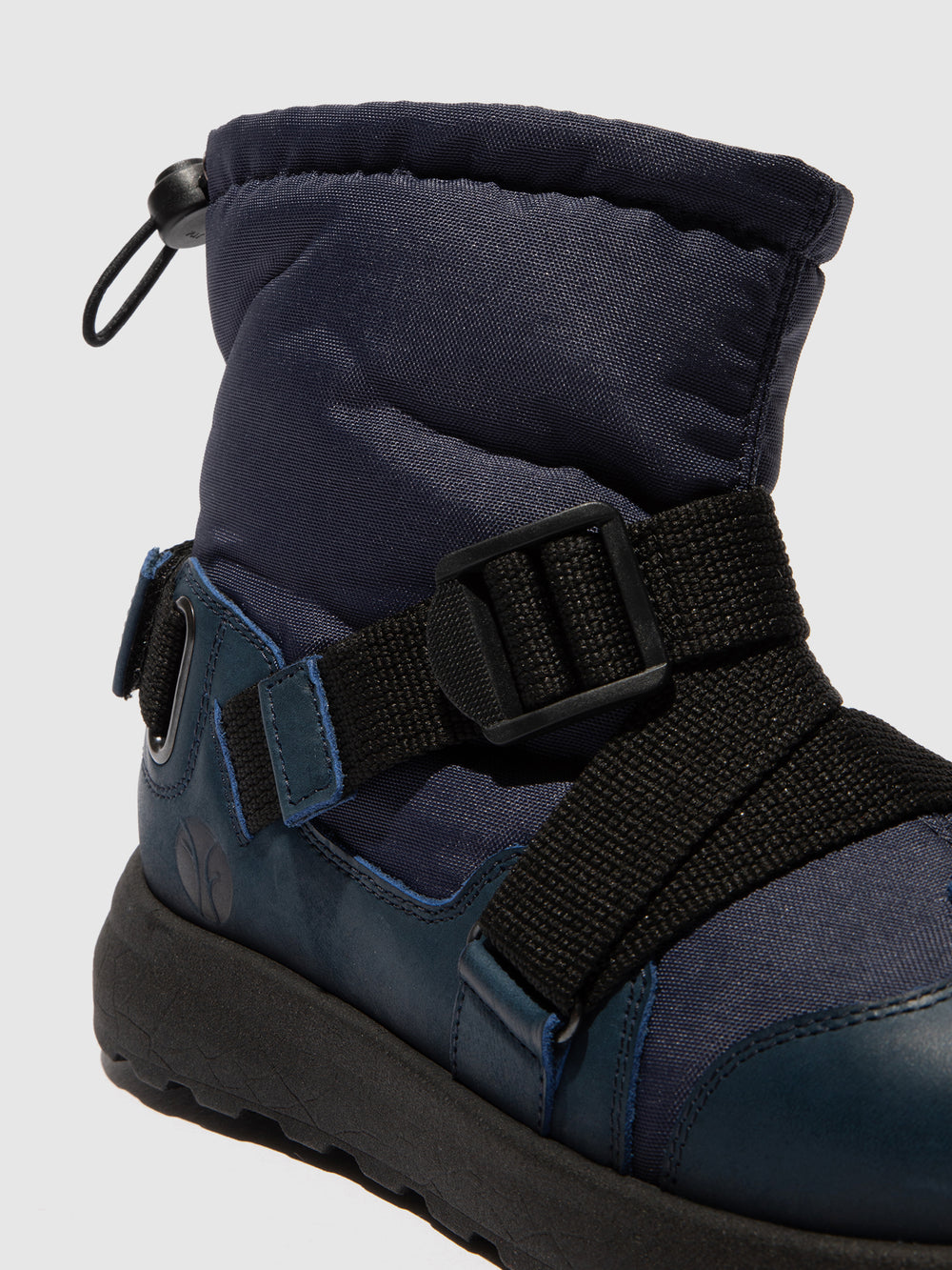 Botins com Fivela em Azul