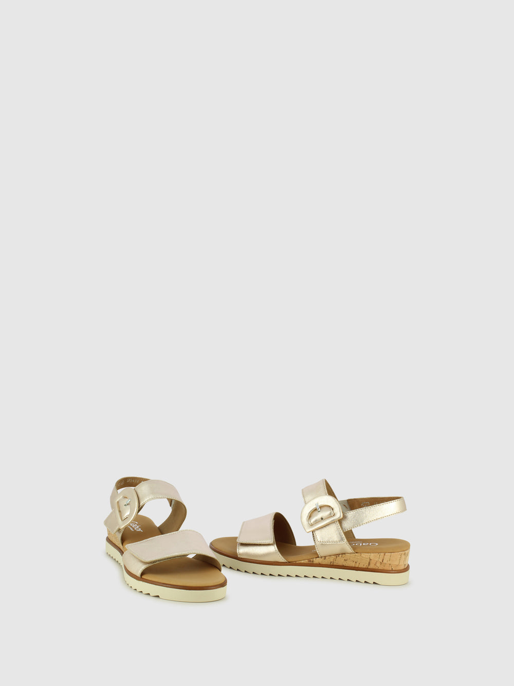 Sandálias com Velcro em Dourado