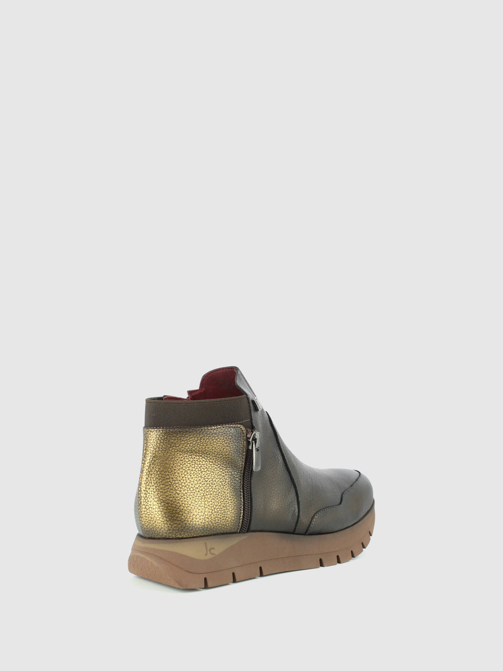 Botins com Fecho em Castanho