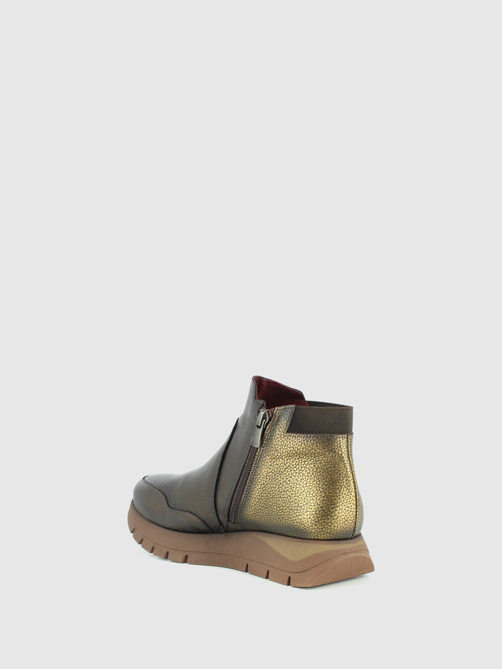 Botins com Fecho em Castanho