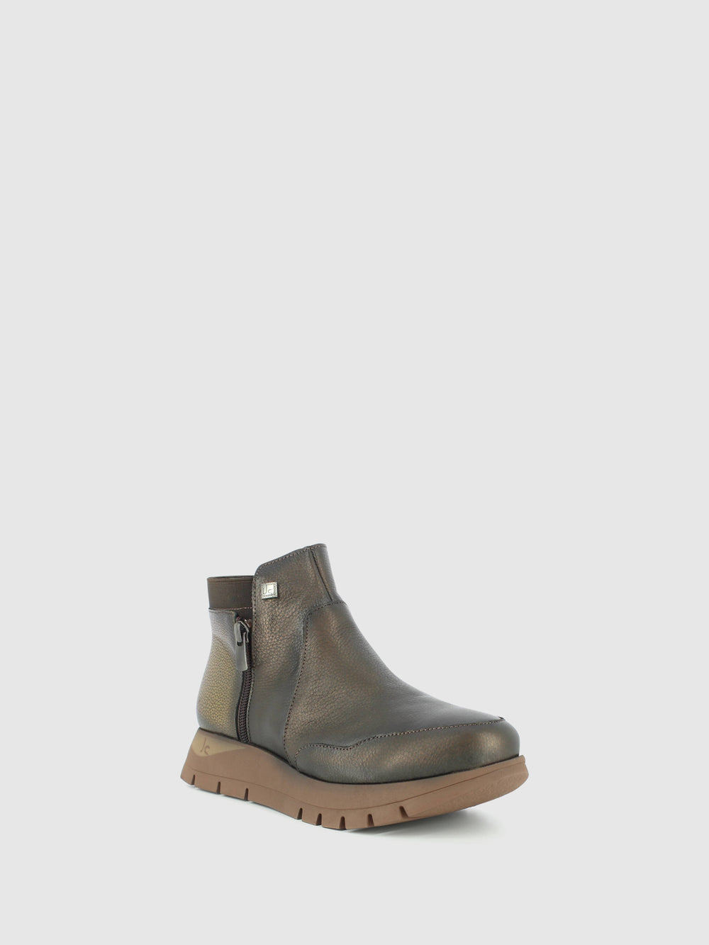 Botins com Fecho em Castanho