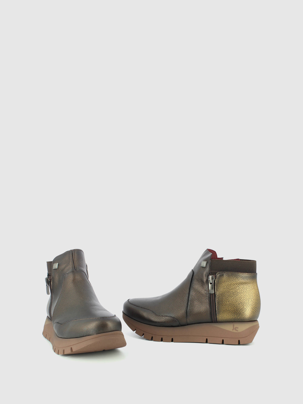 Botins com Fecho em Castanho