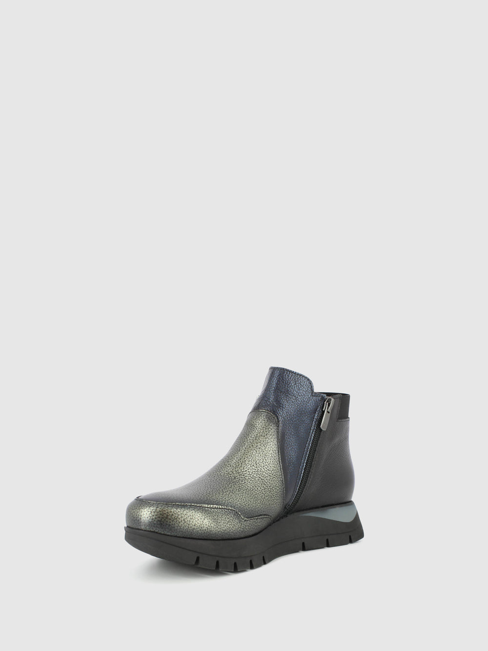 Botins com Fecho em Prateado