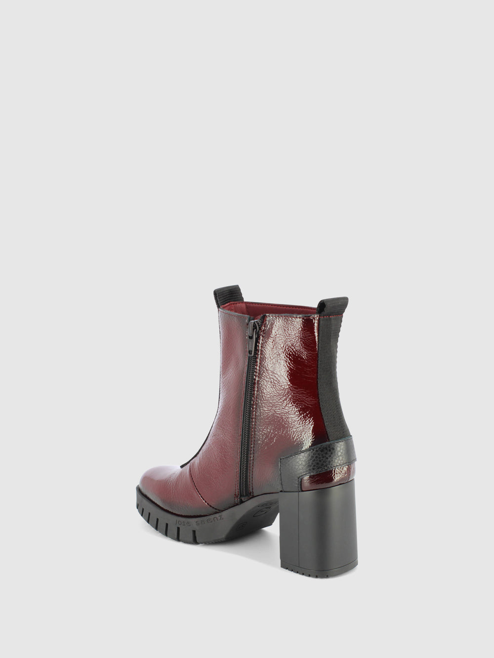 Botins com Fecho em Vermelho