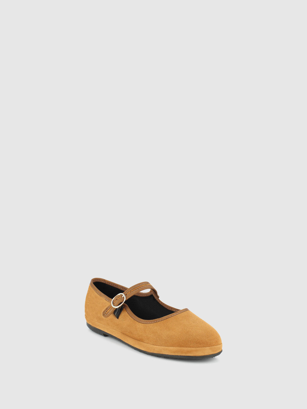 Sapatos com Fivela em Camel