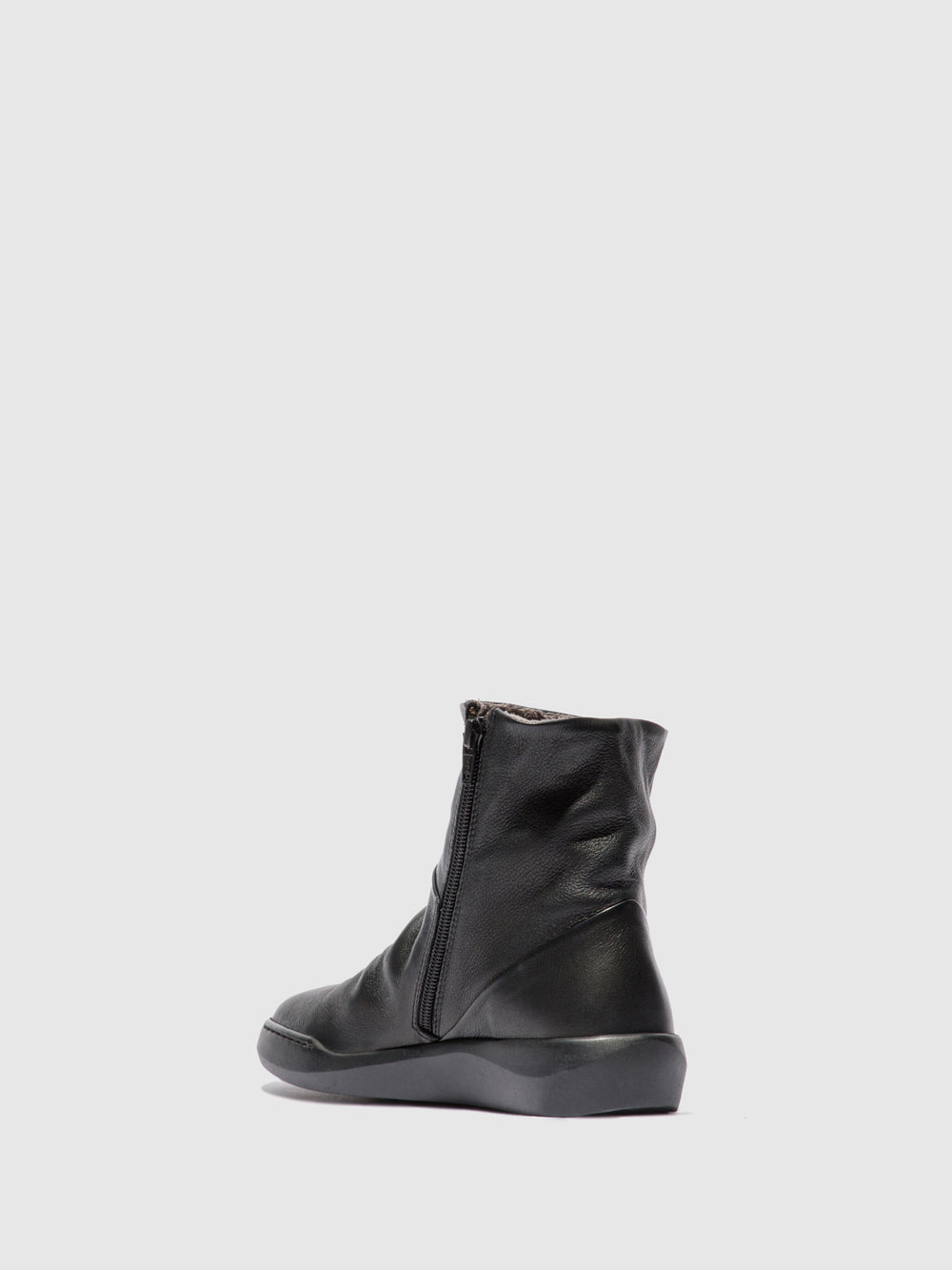 Botas com Fecho em Preto