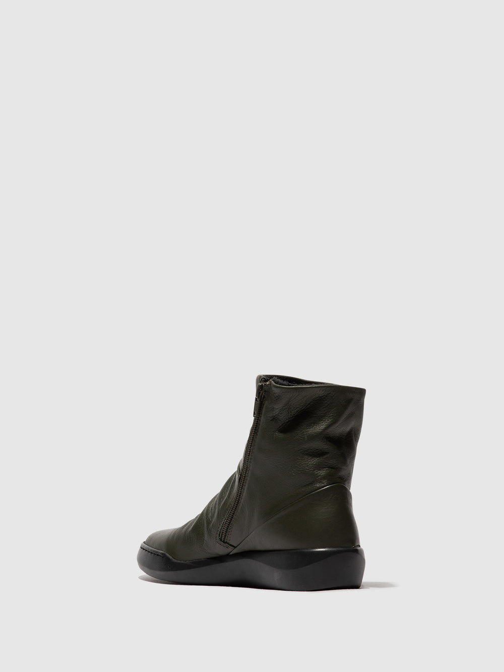 Botins com Fecho em Verde Tropa